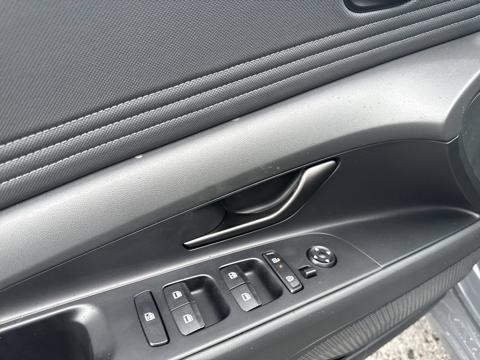 New 2026 Hyundai Elantra SEL Sport FWD image 14