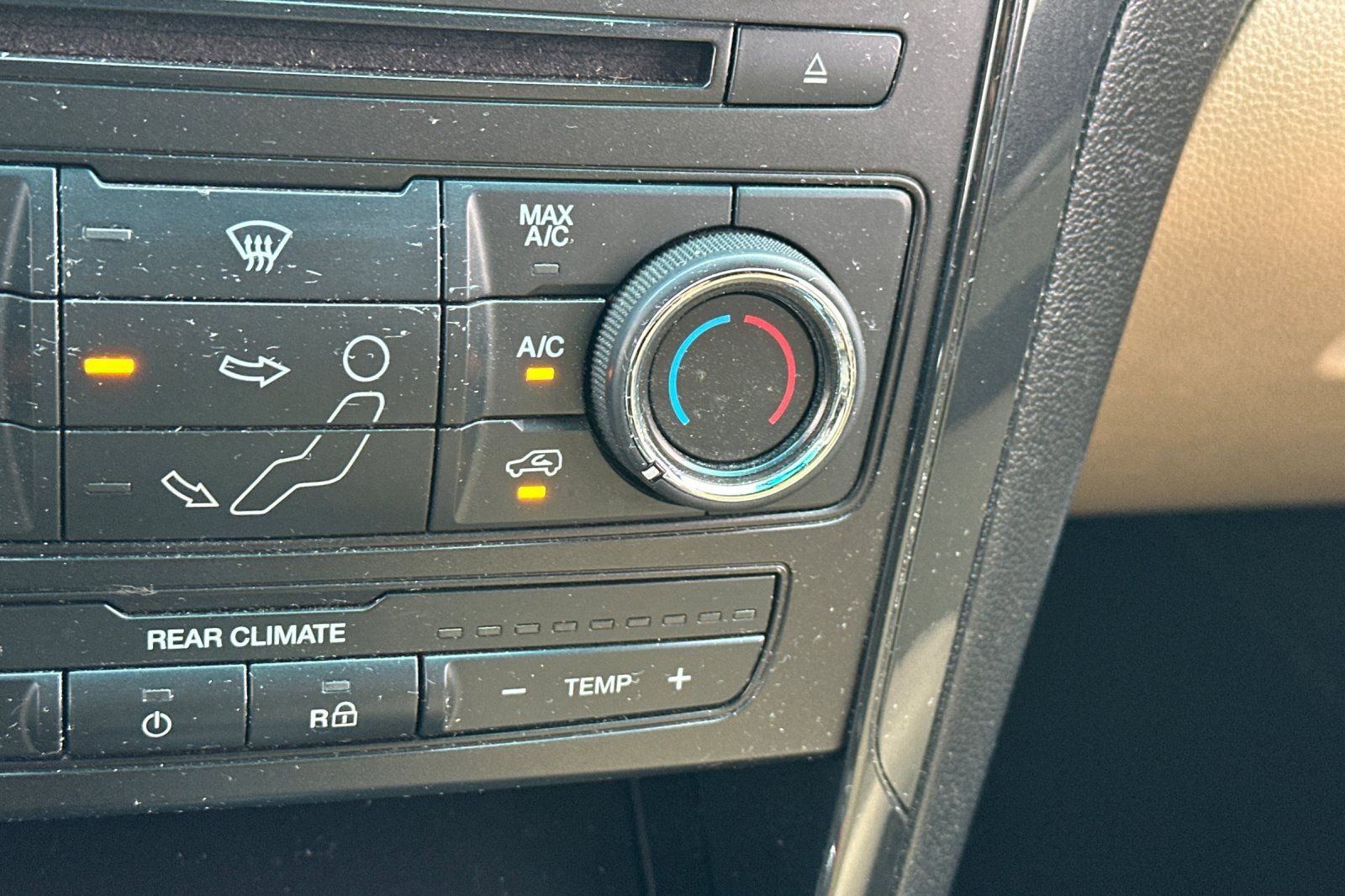 Used 2017 Ford Explorer FWD image 30