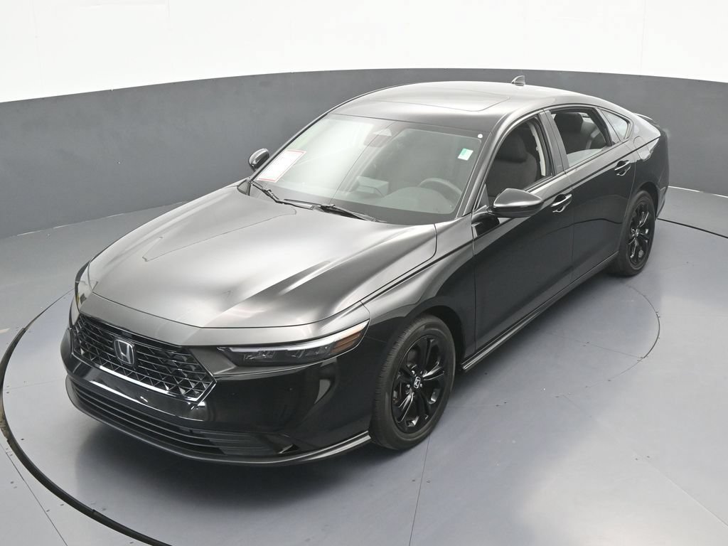 Used 2025 Honda Accord SE image 45