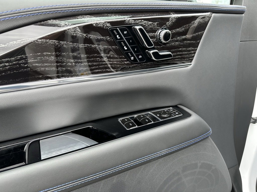 New 2025 Cadillac Escalade IQ Sport 1 w/ LPO, ONYX Package image 35