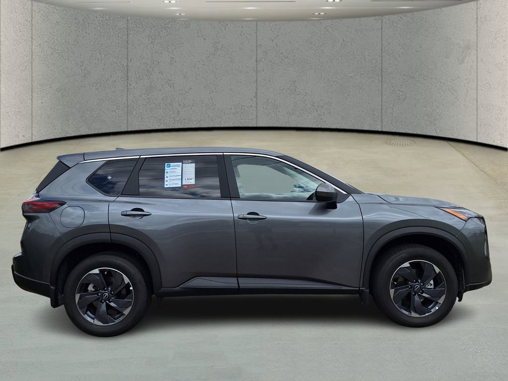 Certified 2026 Nissan Rogue SV image 4