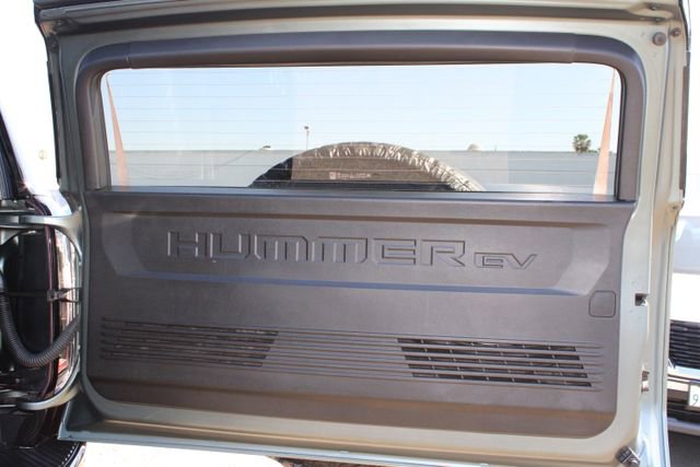 Used 2024 GMC Hummer EV 3X w/ Extreme Off-Road Package AWD/4WD image 52