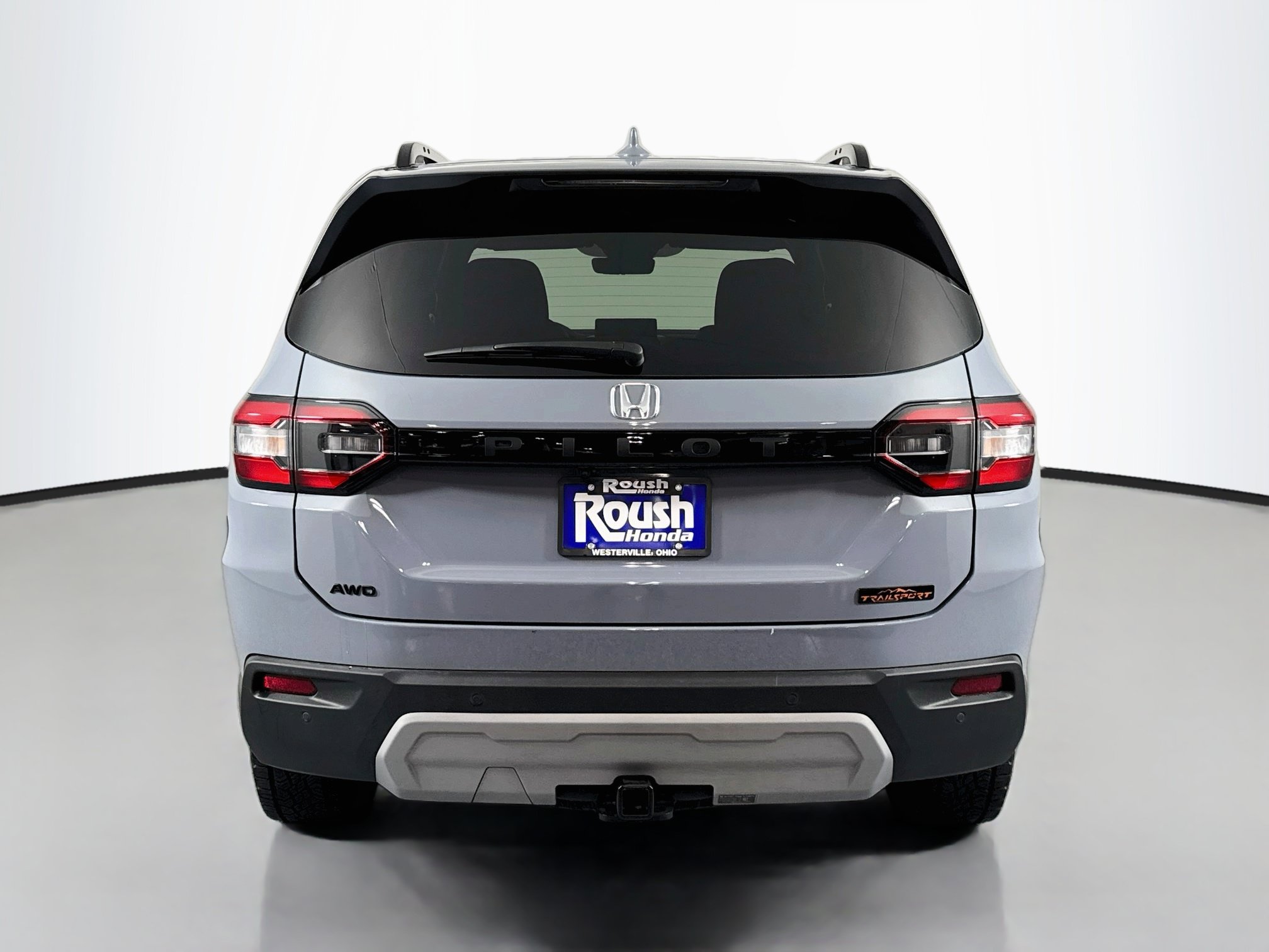 Certified 2025 Honda Pilot TrailSport image 6