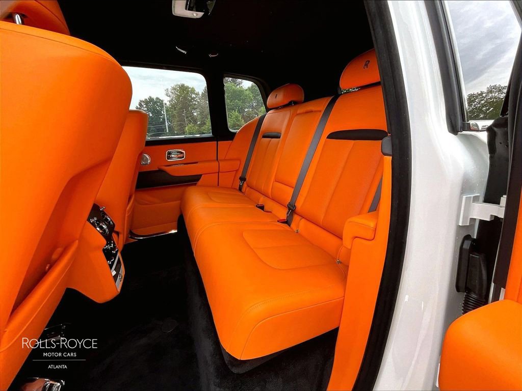 New 2026 Rolls-Royce Cullinan AWD/4WD image 10