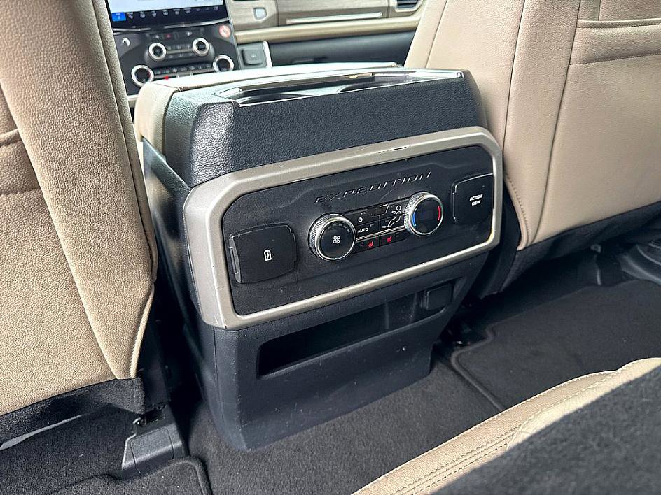 Used 2024 Ford Expedition Max Limited image 9