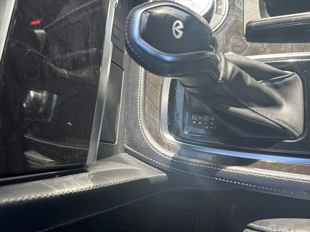 Used 2024 INFINITI QX80 Luxe image 25