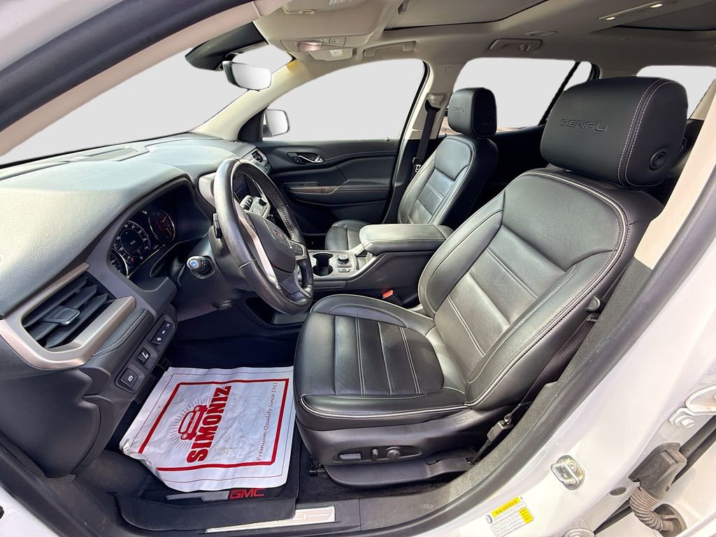 Used 2021 GMC Acadia Denali w/ Denali Ultimate Package AWD/4WD image 22