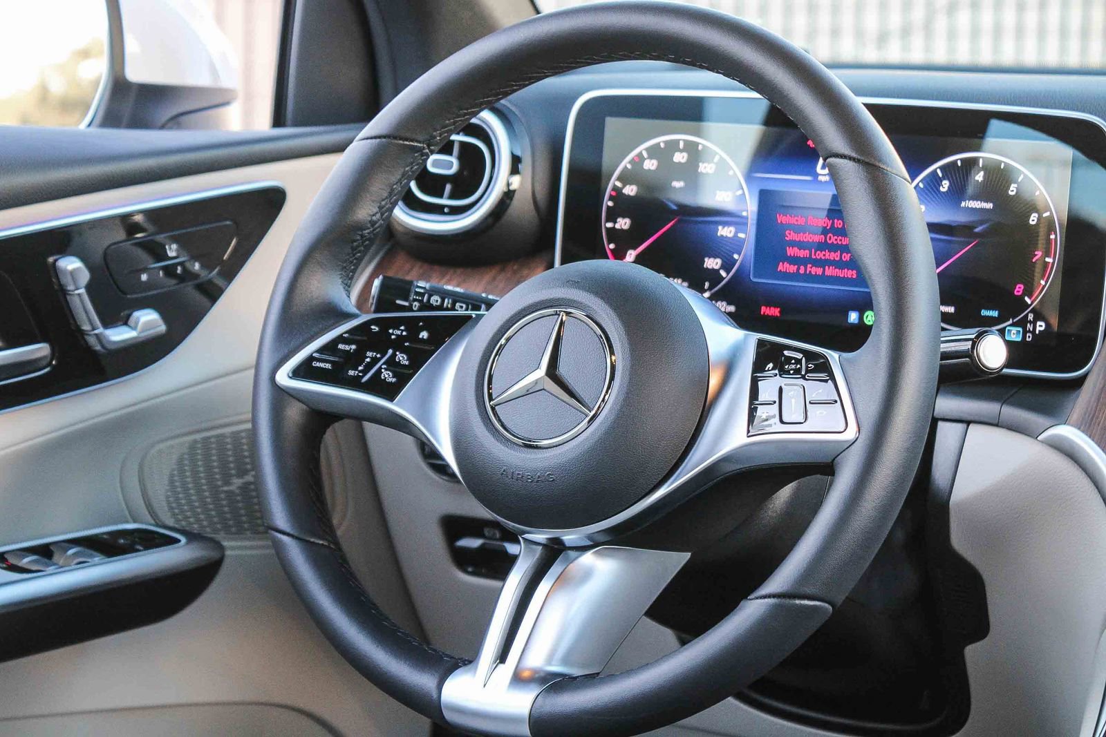 Certified 2025 Mercedes-Benz GLC 300 4MATIC image 16