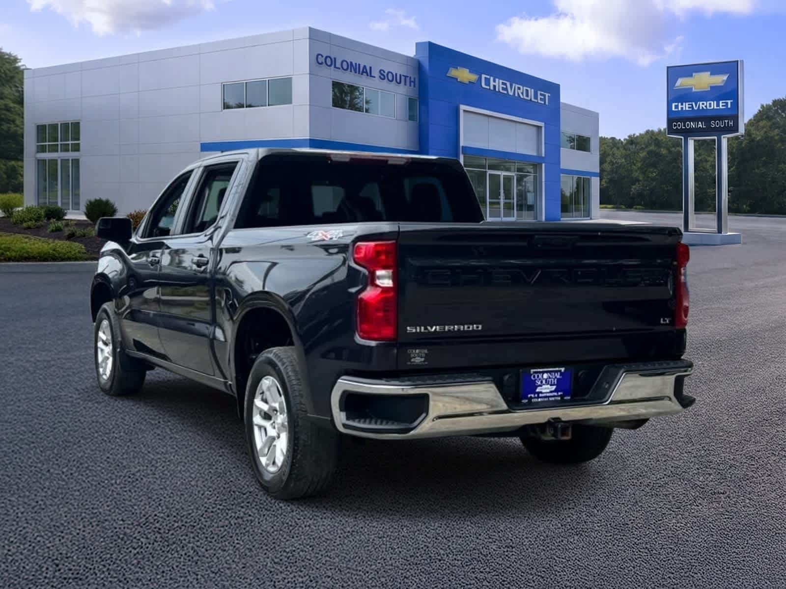Certified 2023 Chevrolet Silverado 1500 LT AWD/4WD image 4