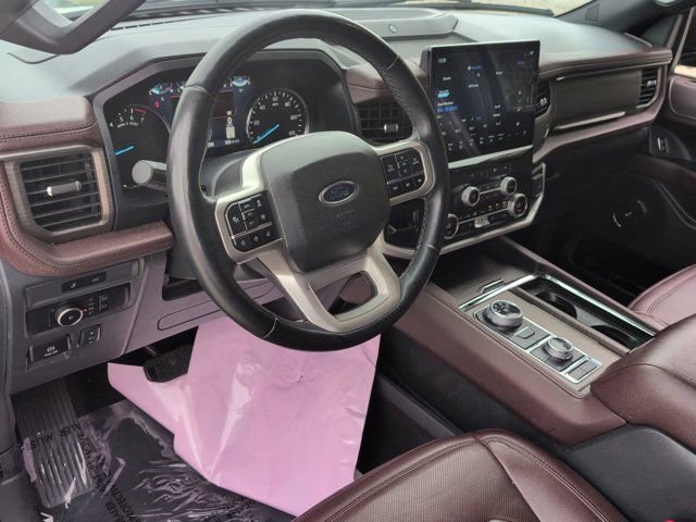 Used 2024 Ford Expedition Limited image 15