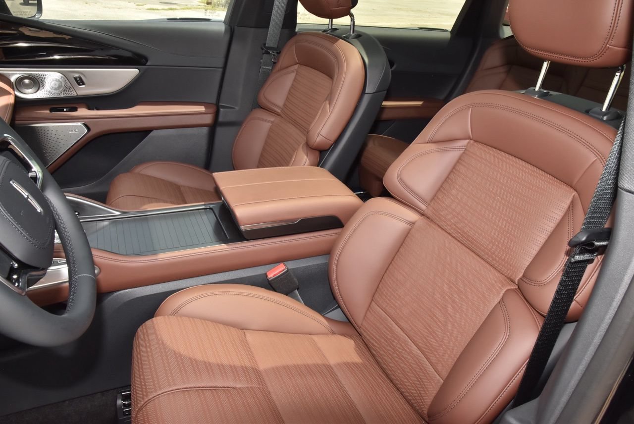 New 2026 Lincoln Nautilus Reserve AWD/4WD image 34