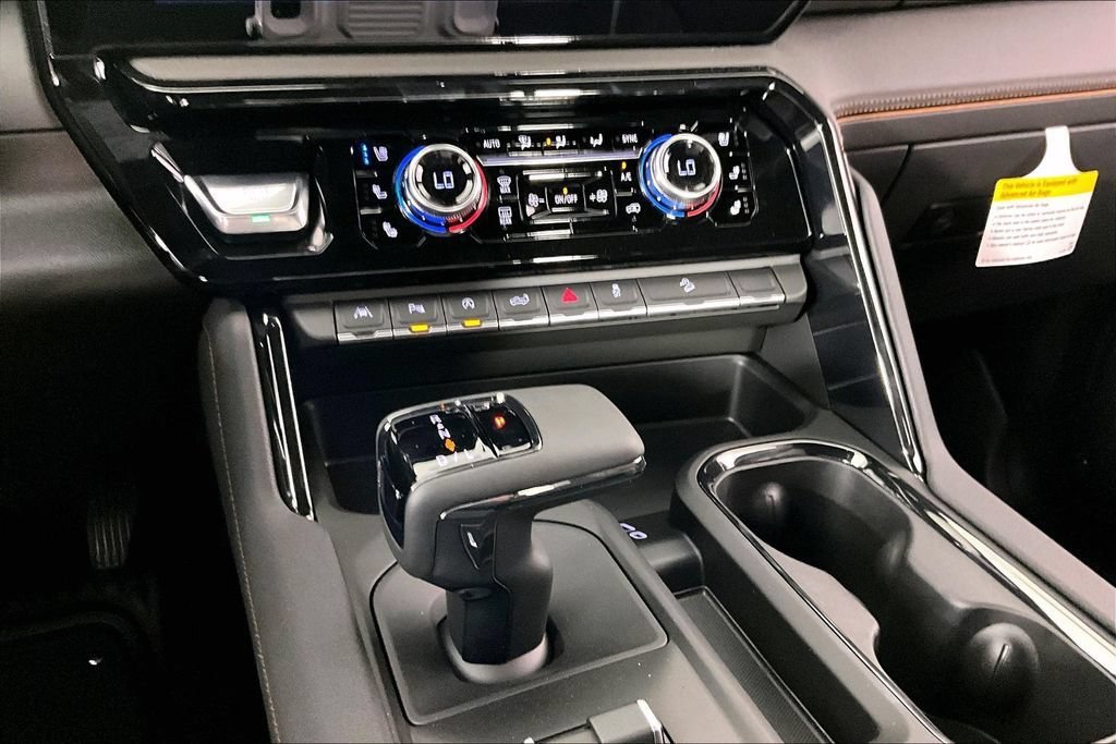 New 2026 GMC Sierra 1500 AT4 w/ AT4 Premium Package AWD/4WD image 7