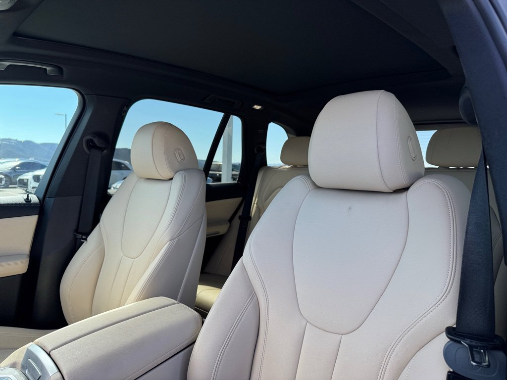 Used 2022 BMW X5 sDrive40i w/ Premium Package RWD image 17