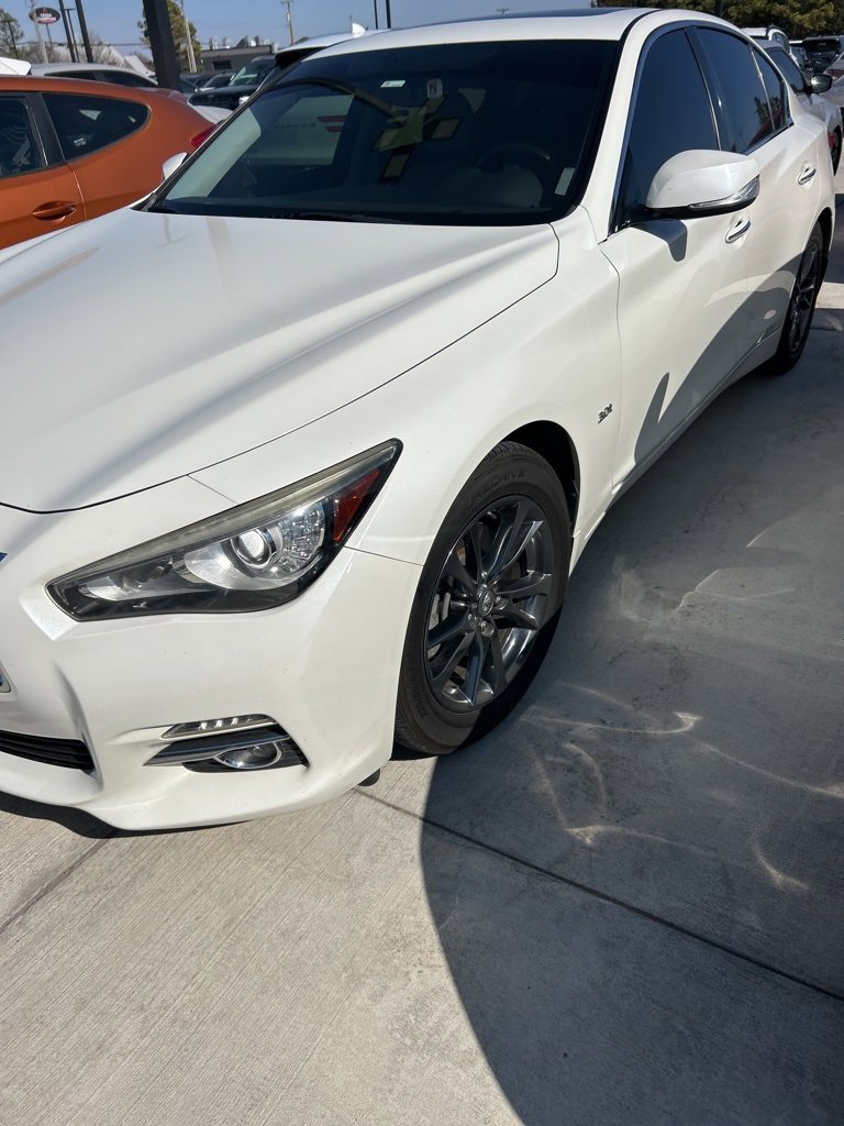 Used 2017 INFINITI Q50 Signature Edition w/ Cargo Package (L95) image 2