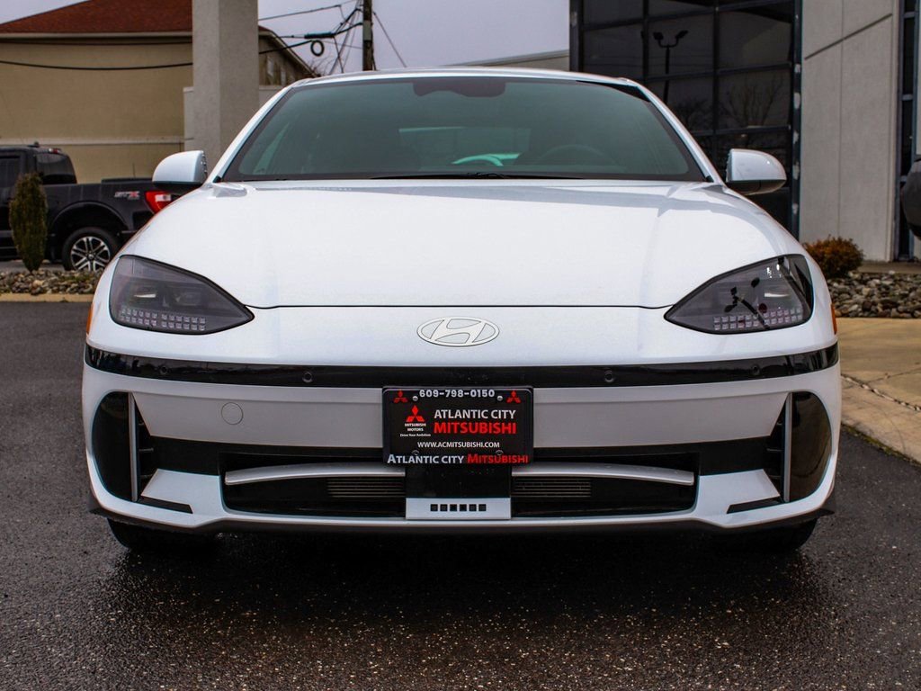 Used 2023 Hyundai Ioniq 6 SE image 2