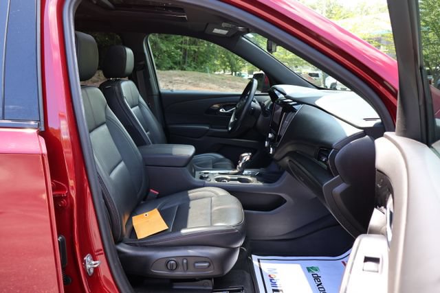 Used 2022 Chevrolet Traverse RS AWD/4WD image 27