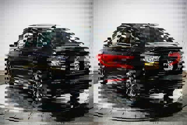 Used 2021 Honda Accord Sport image 2