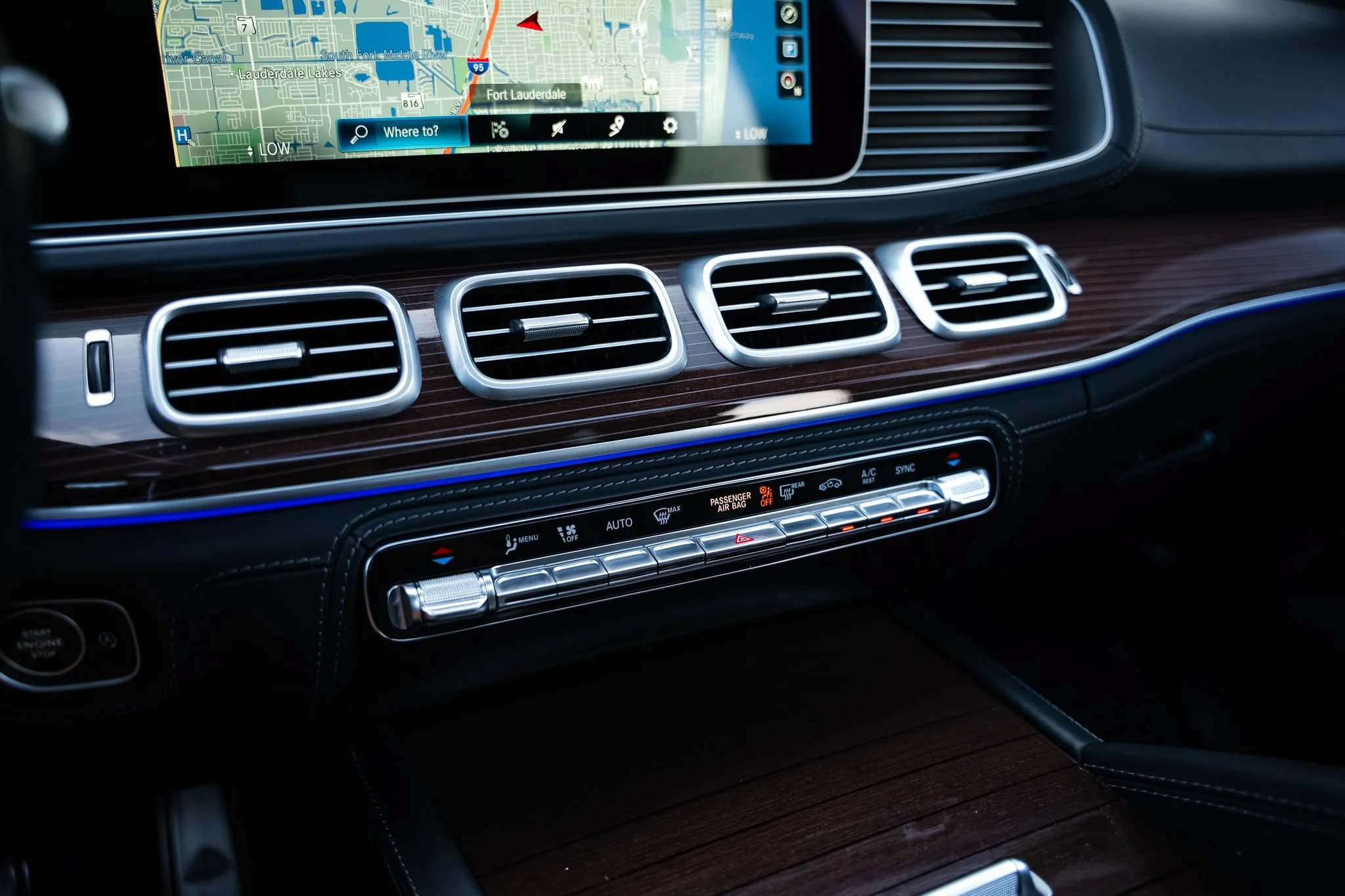 Used 2023 Mercedes-Benz Maybach GLS 600 4MATIC image 49