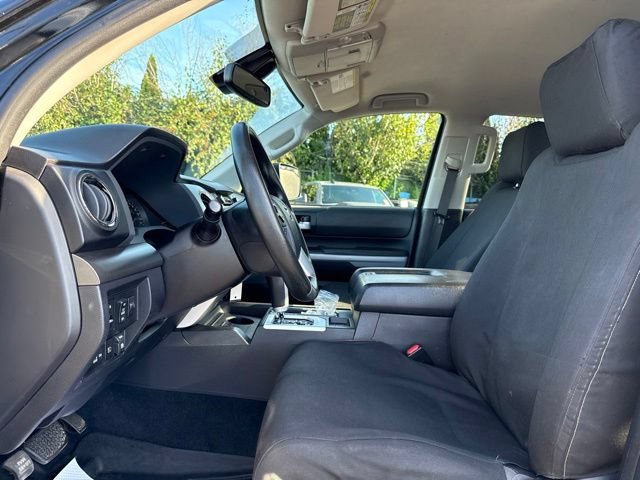 Used 2018 Toyota Tundra SR5 w/ SR5 Upgrade Package AWD/4WD image 23
