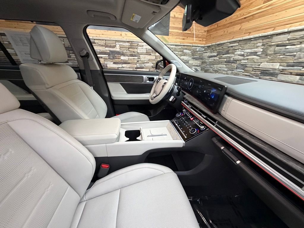 Certified 2025 Hyundai Santa Fe Limited image 14