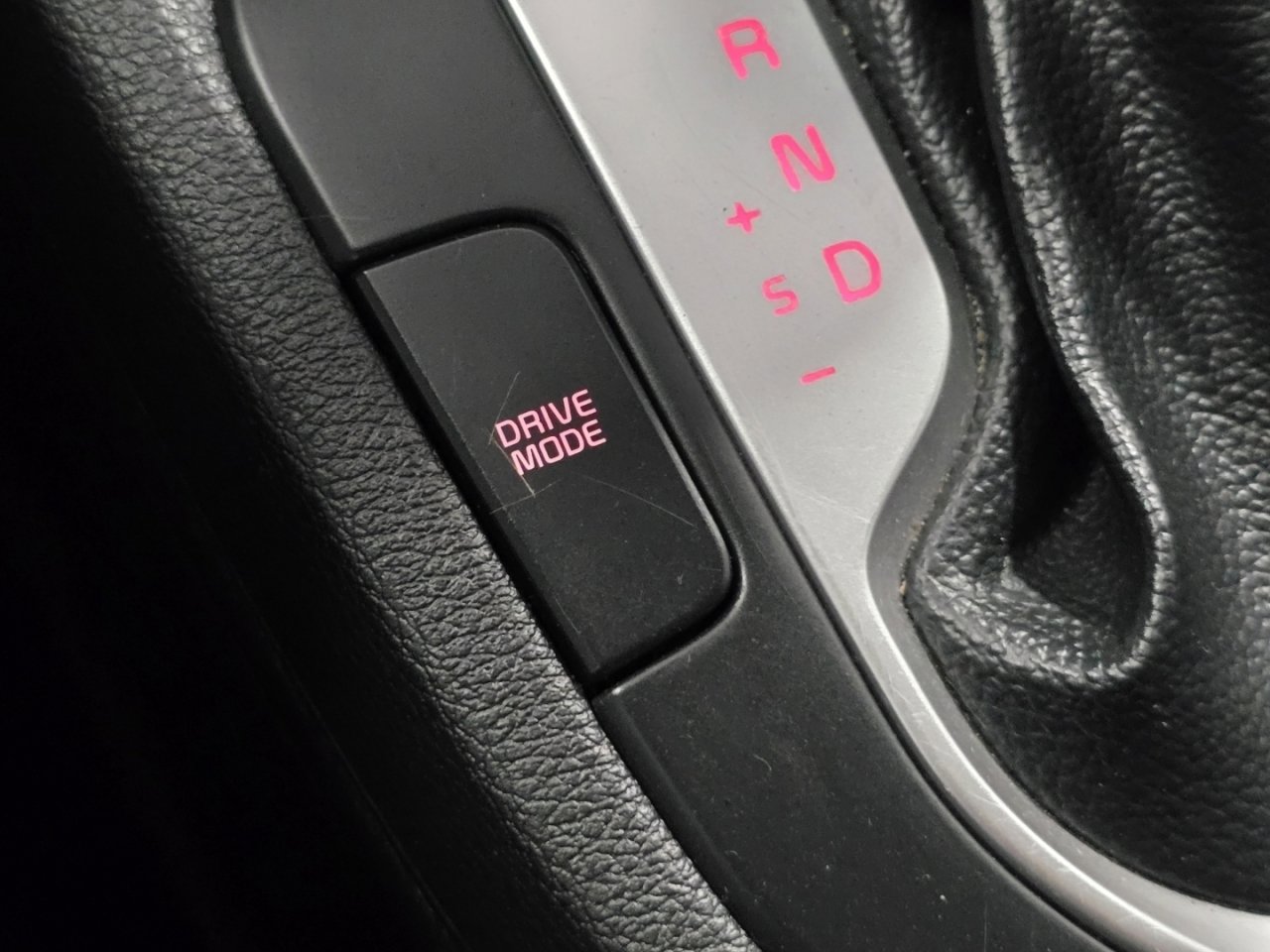 Used 2023 Kia Forte LXS image 27