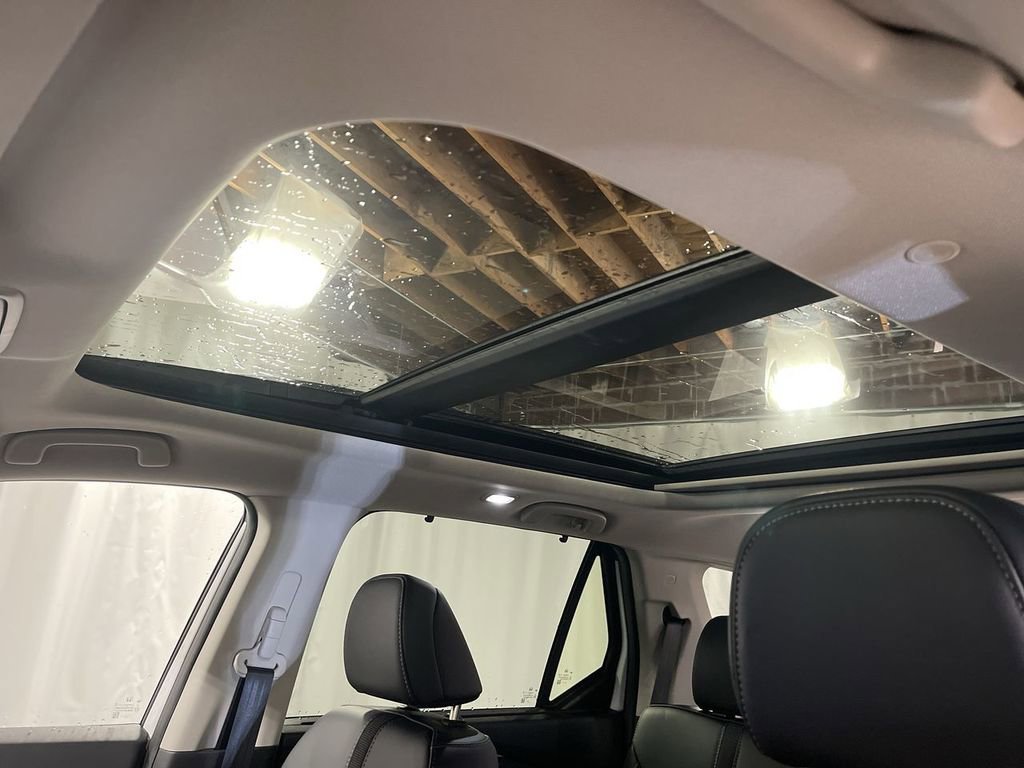 Used 2023 Honda Pilot Touring image 28