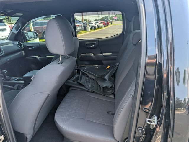 Used 2019 Toyota Tacoma TRD Sport w/ Technology Package AWD/4WD image 10