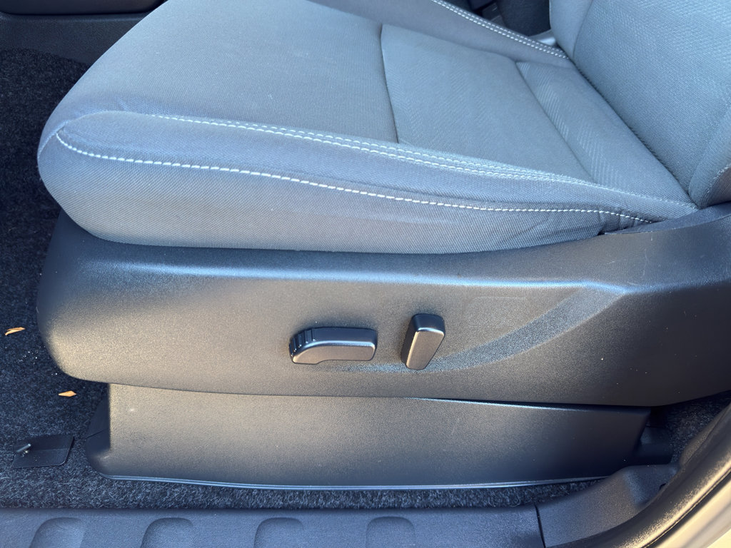 Certified 2024 Nissan Frontier SV image 16