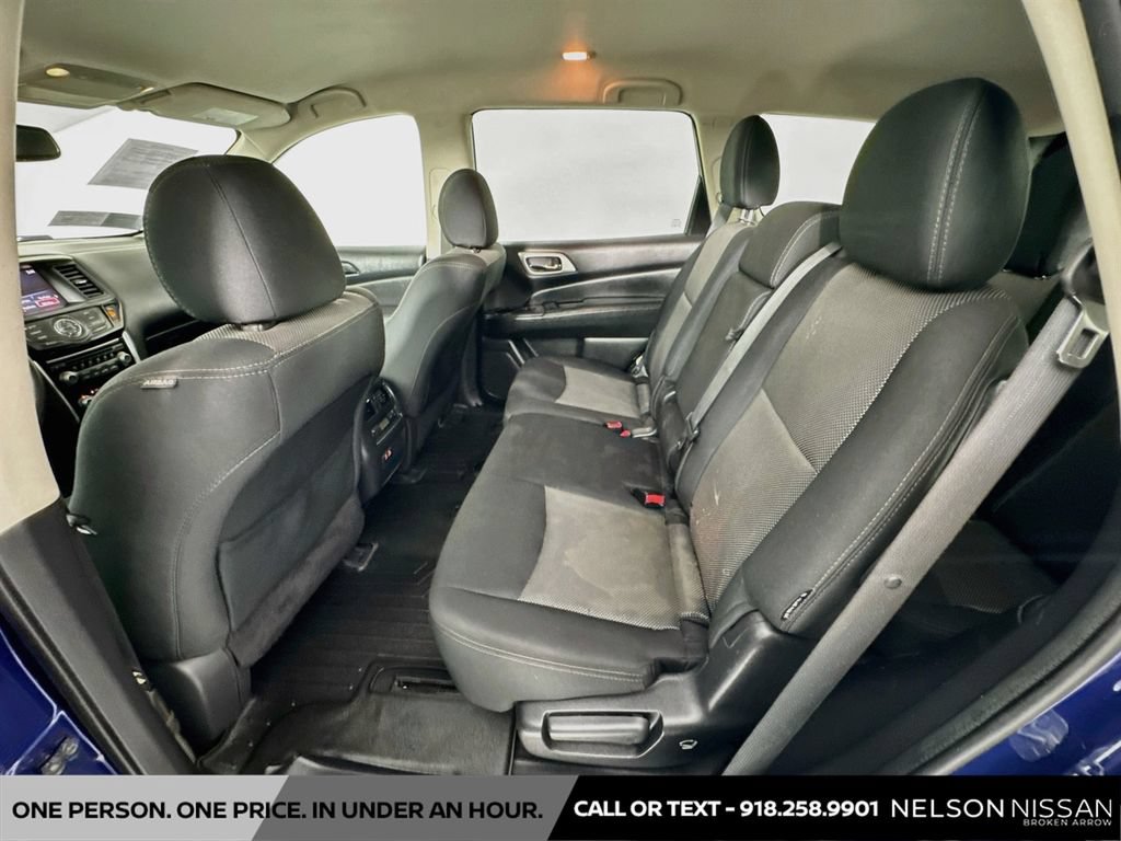 Used 2019 Nissan Pathfinder SV AWD/4WD image 21