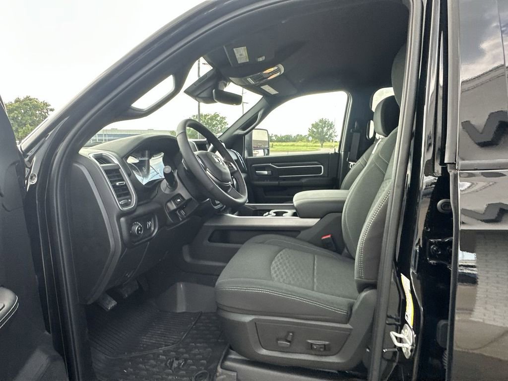New 2025 RAM 2500 Big Horn image 12
