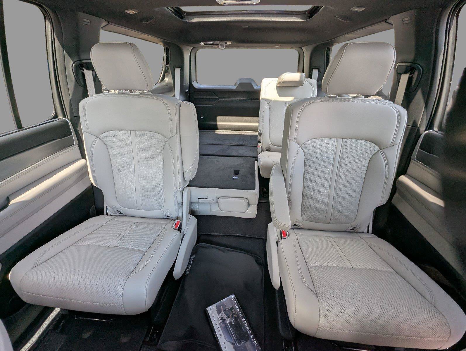 New 2026 Jeep Grand Wagoneer Limited AWD/4WD image 31