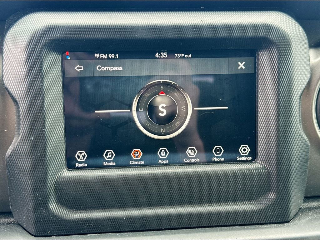 Used 2022 Jeep Gladiator Sport AWD/4WD image 14