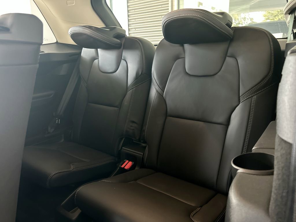 Used 2023 Volvo XC90 B6 Ultimate w/ Protection Package Premier image 49
