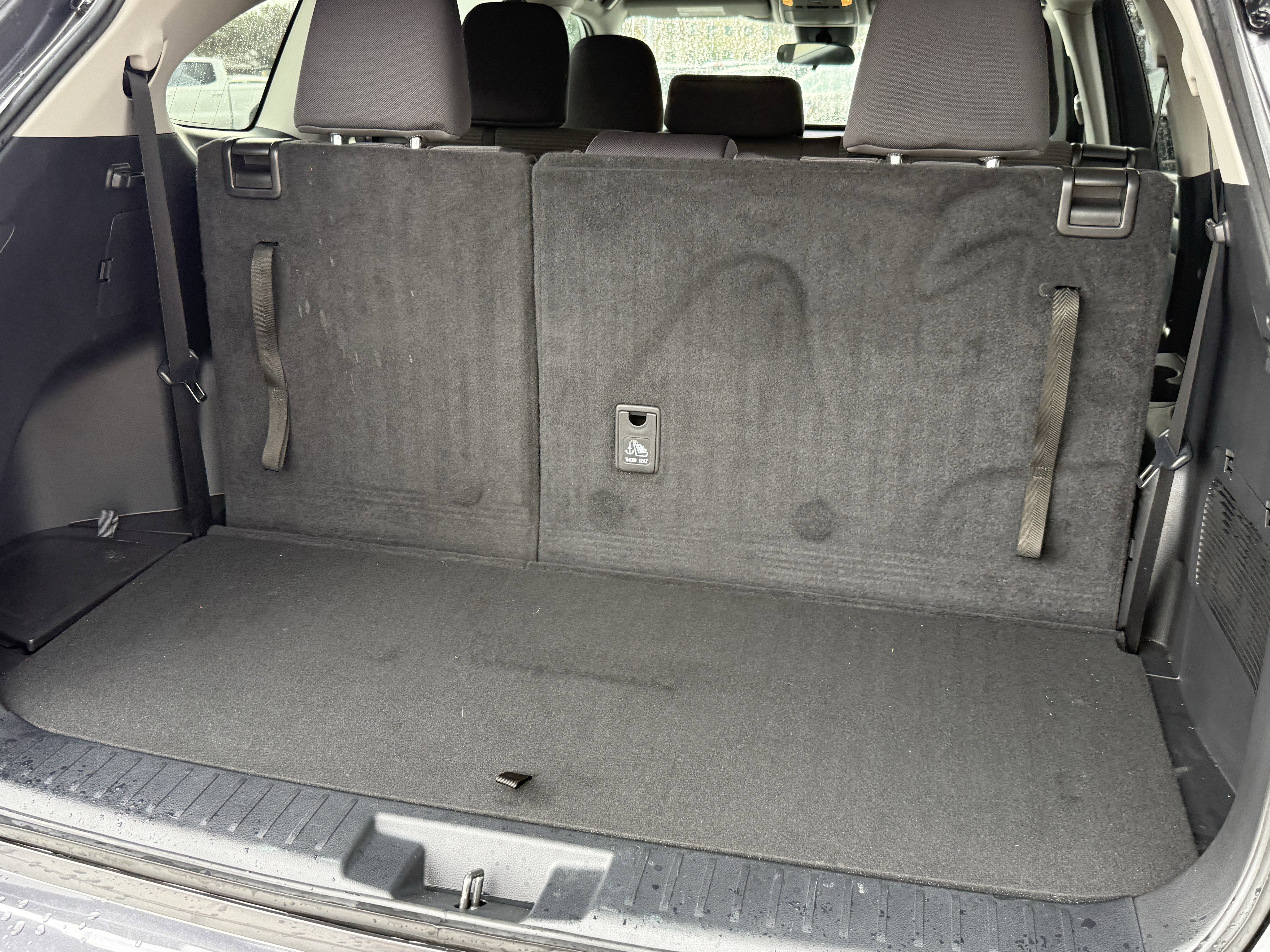 Used 2023 Toyota Highlander L image 33