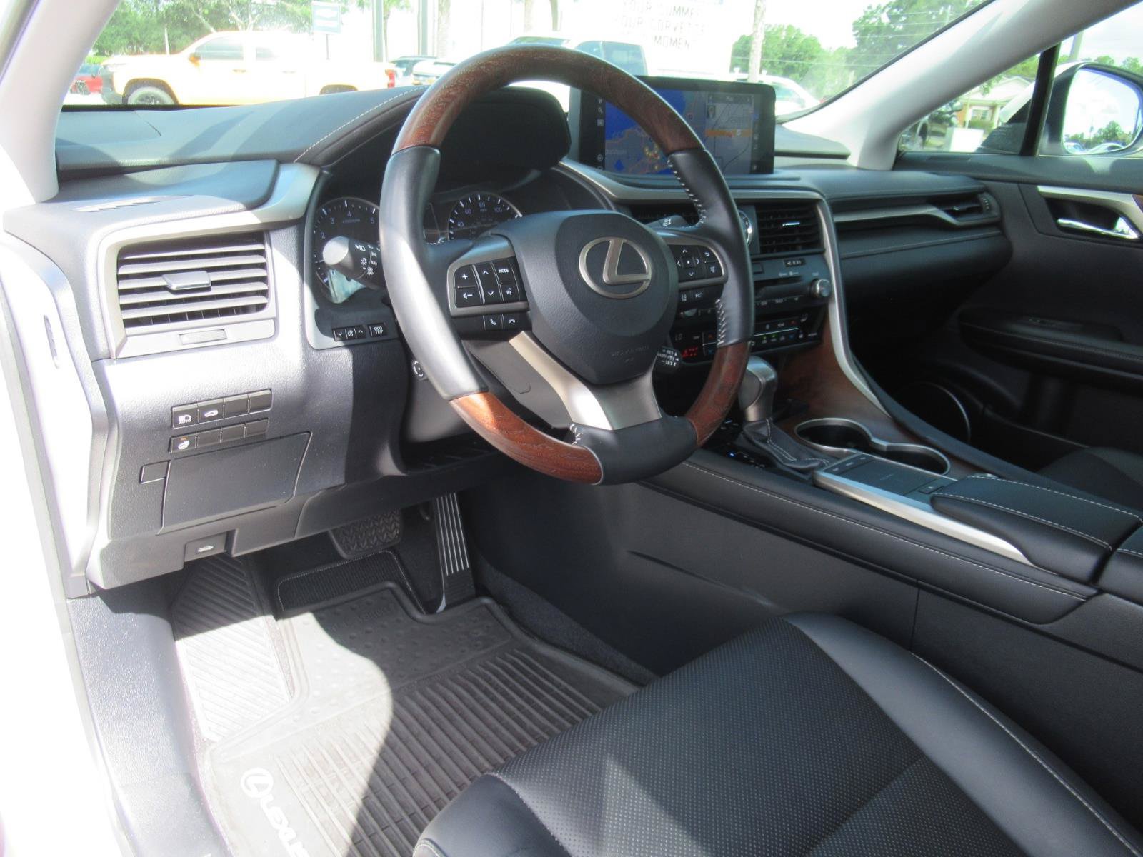 Used 2020 Lexus RX 350L FWD w/ Premium Package image 21