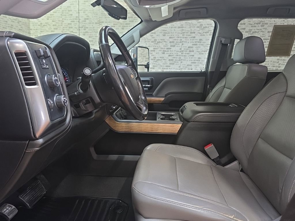 Used 2019 Chevrolet Silverado 2500 LTZ w/ Duramax Plus Package image 22