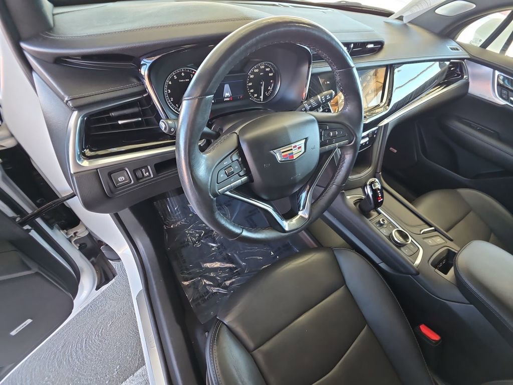 Certified 2023 Cadillac XT6 Premium Luxury image 10
