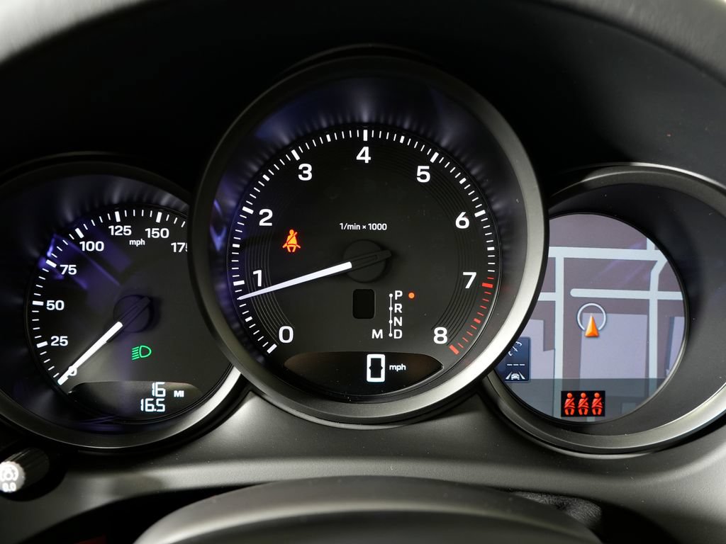 Certified 2026 Porsche Macan AWD/4WD image 21