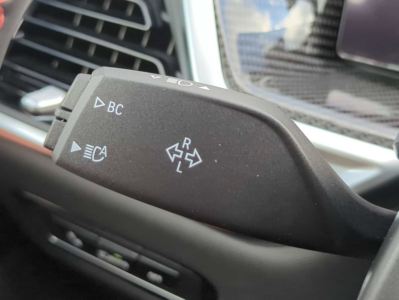 Used 2026 BMW X7 M60i image 27