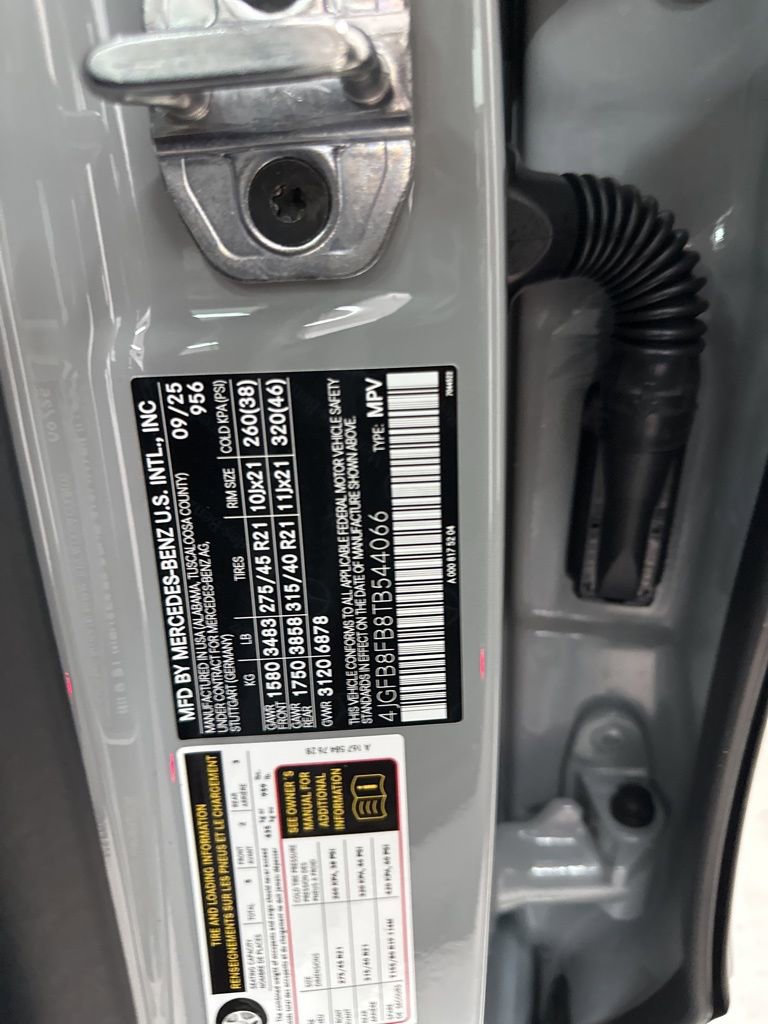 New 2026 Mercedes-Benz GLE 580 4MATIC image 35