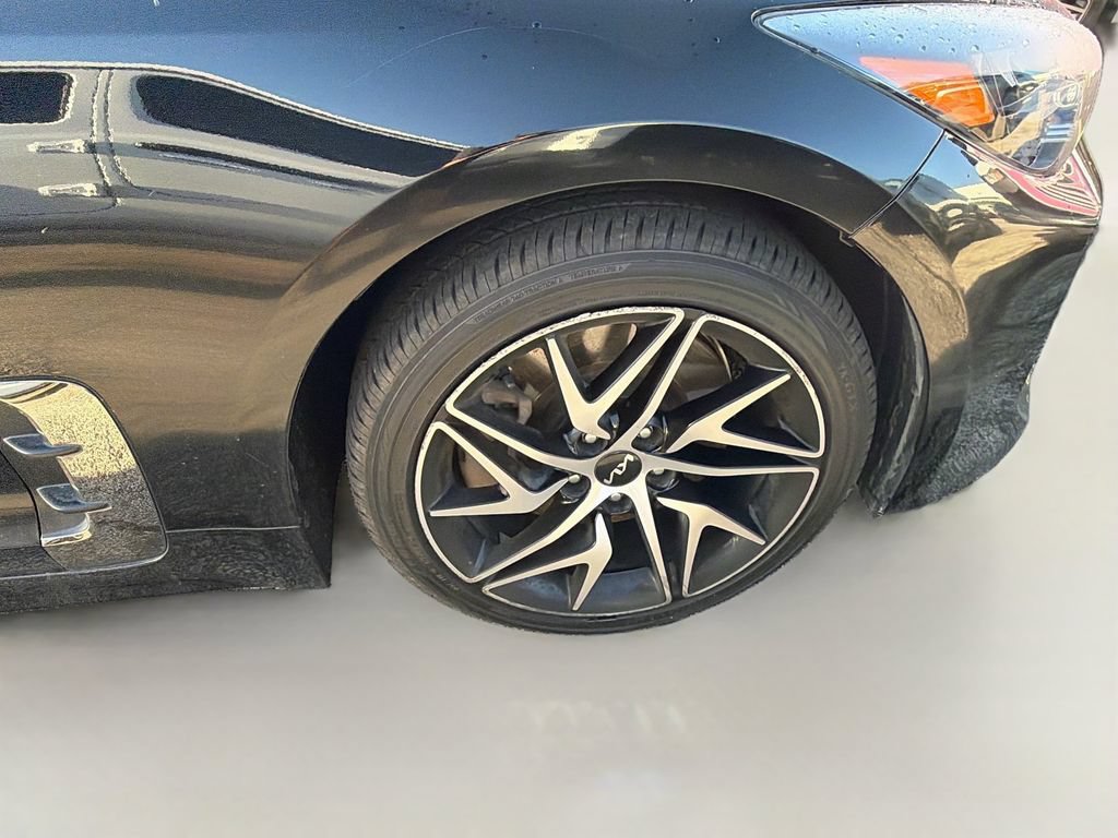 Used 2022 Kia Stinger GT-Line w/ Sun & Sound Package AWD/4WD image 9