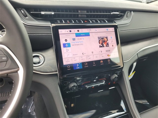 New 2025 Jeep Grand Cherokee Limited image 24