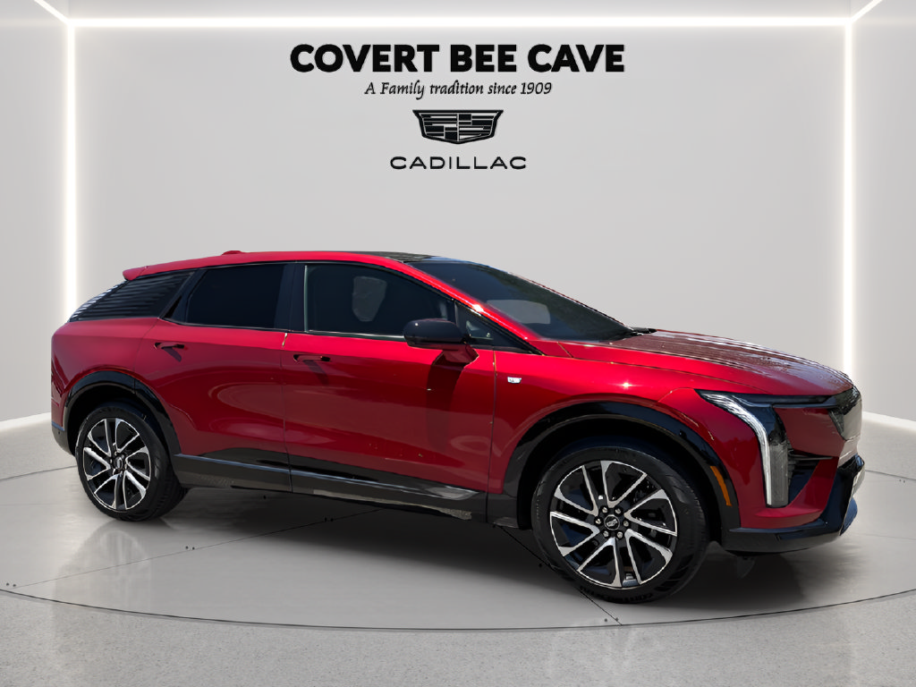 Certified 2025 Cadillac Optiq Sport 2 w/ LPO, Floor Liner Package AWD/4WD image 21