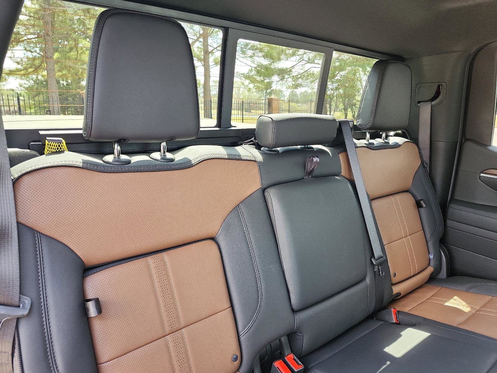 Certified 2026 Chevrolet Silverado 1500 High Country w/ Technology Package image 9