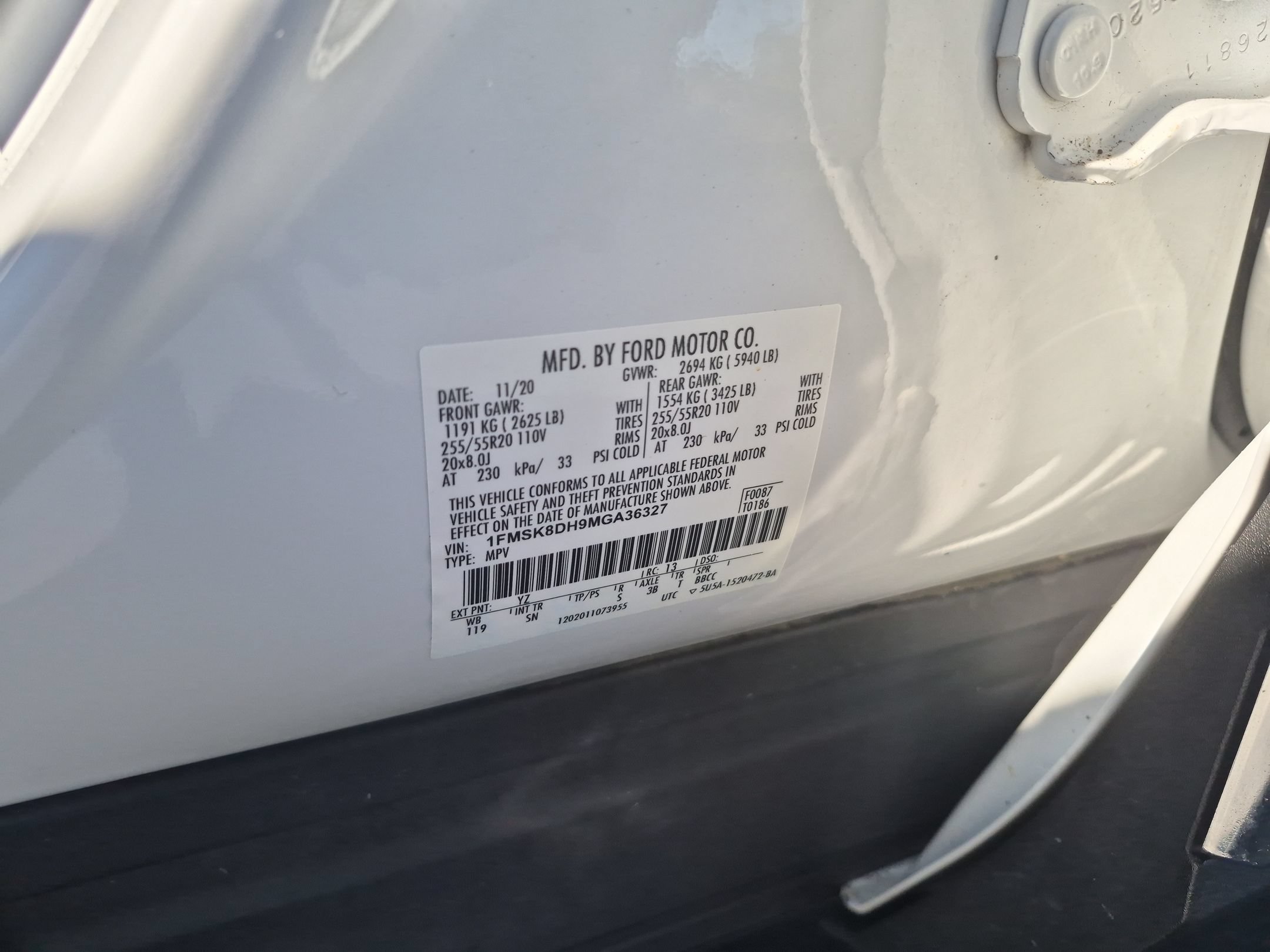 Used 2021 Ford Explorer XLT w/ Equipment Group 202A AWD/4WD image 30