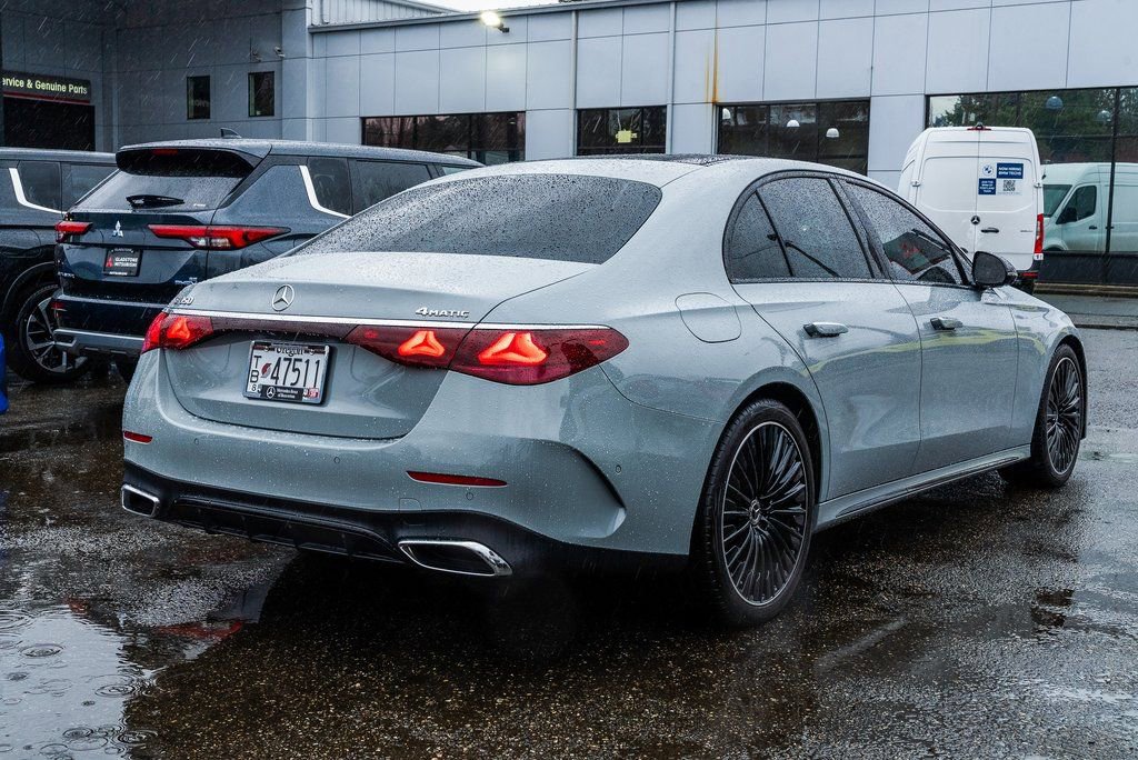 Used 2024 Mercedes-Benz E 350 4MATIC Sedan image 7