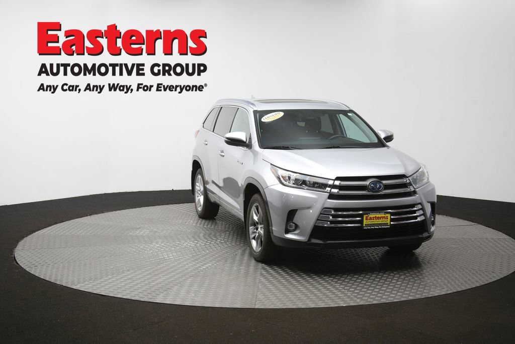 Used 2019 Toyota Highlander Limited w/ Carpet Mat Package (TMS) AWD/4WD image 57