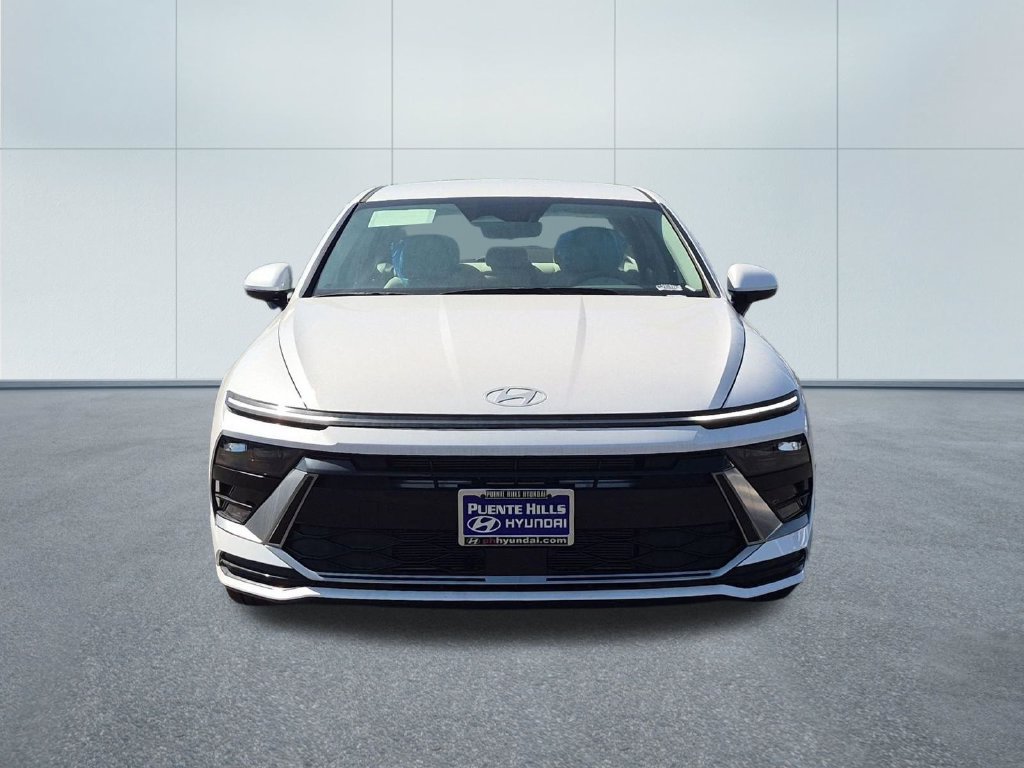 New 2026 Hyundai Sonata SEL FWD image 2