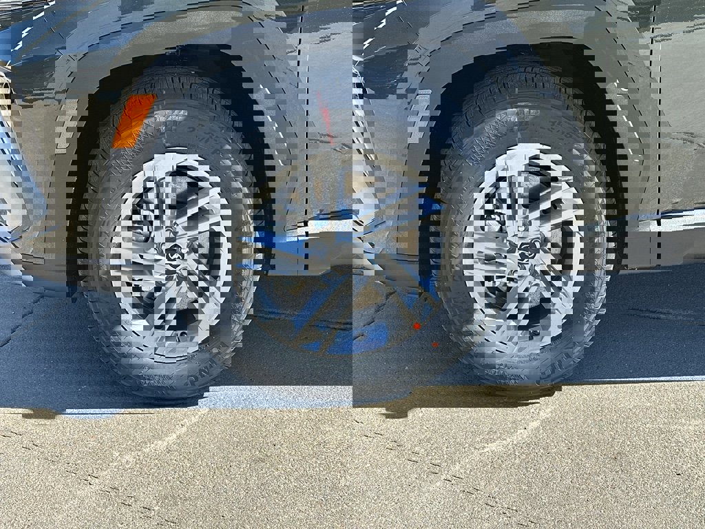 New 2026 Hyundai Tucson SE image 3