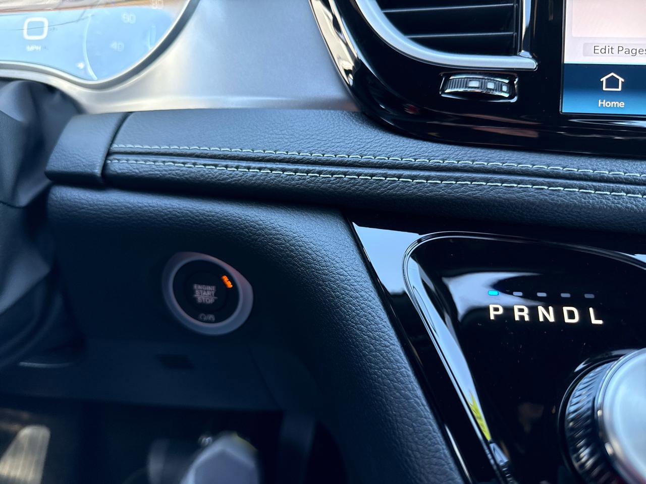 New 2026 Chrysler Pacifica Select image 34